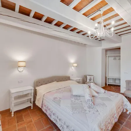 Belvilla By Oyo Rosa Lavanda Holiday home Mombaroccio